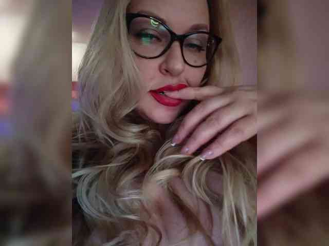 Pretty_NYUSHA webcam