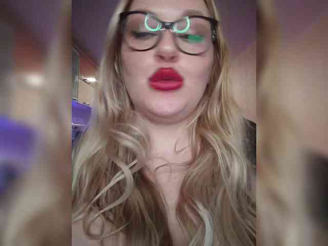 Pretty_NYUSHA webcam