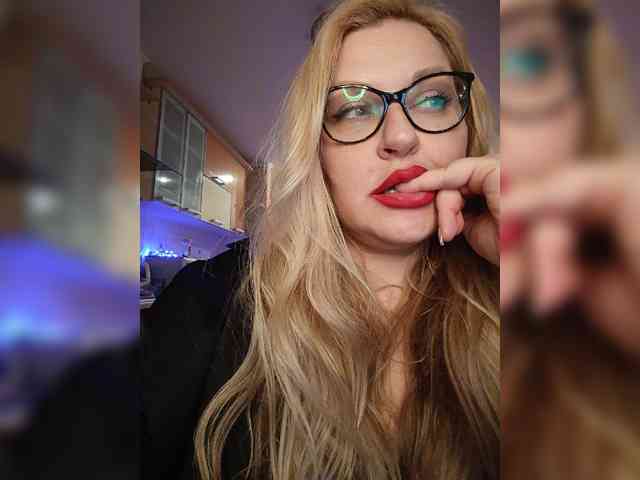 Pretty_NYUSHA webcam