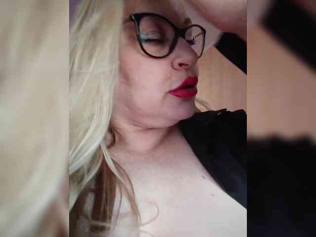 Pretty_NYUSHA webcam