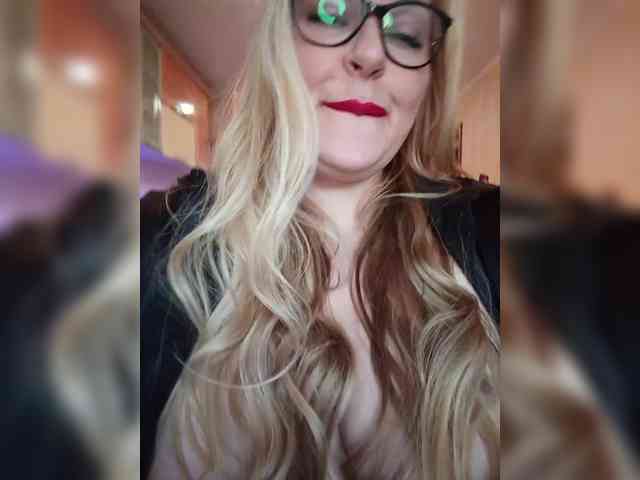 Pretty_NYUSHA webcam