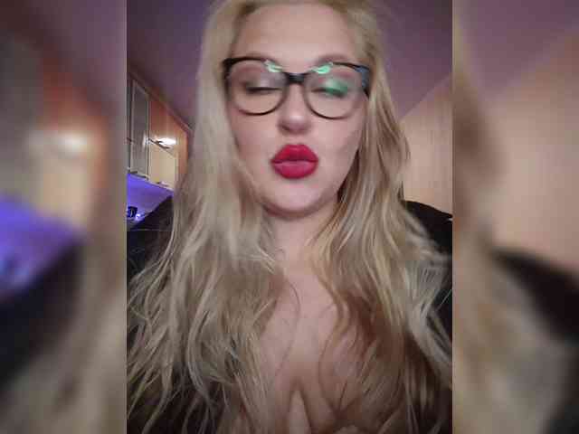WifeyNusha Live Webcam on BongaCams