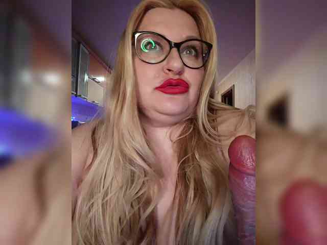 Pretty_NYUSHA webcam