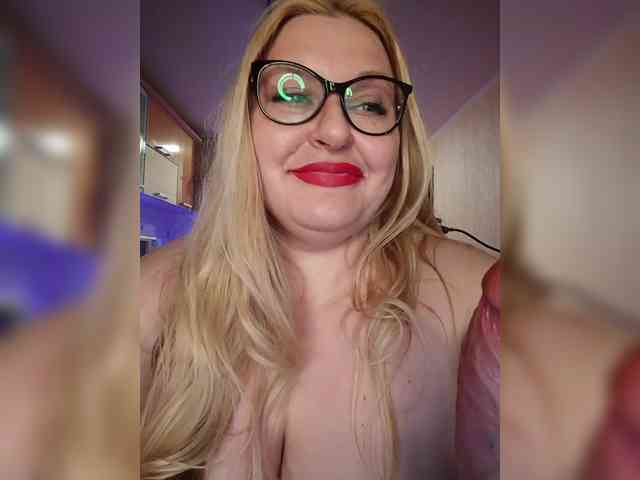 Pretty_NYUSHA webcam