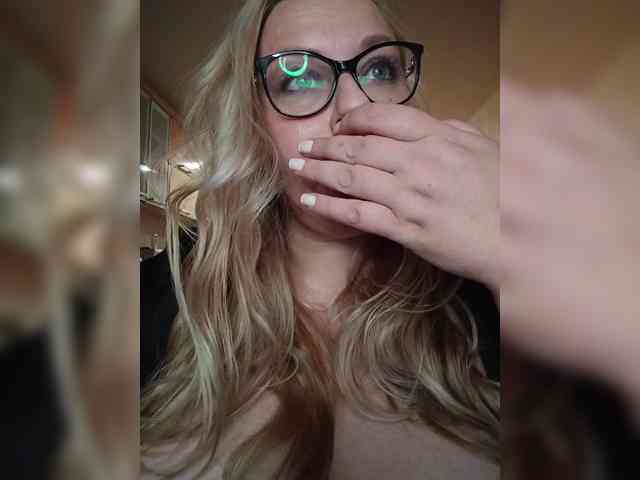 Pretty_NYUSHA webcam