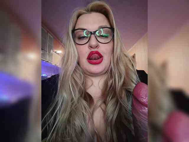 Pretty_NYUSHA webcam