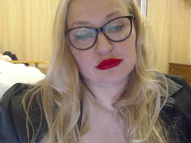 Pretty_NYUSHA webcam