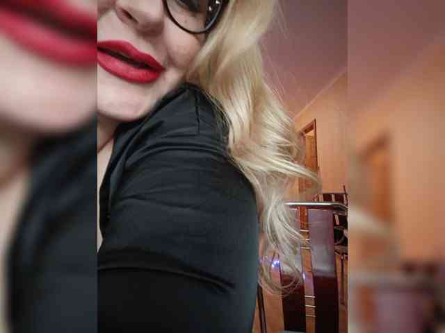 Pretty_NYUSHA webcam