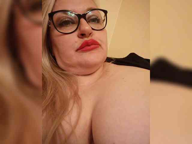 Pretty_NYUSHA webcam