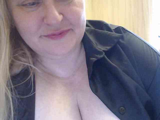 Pretty_NYUSHA webcam