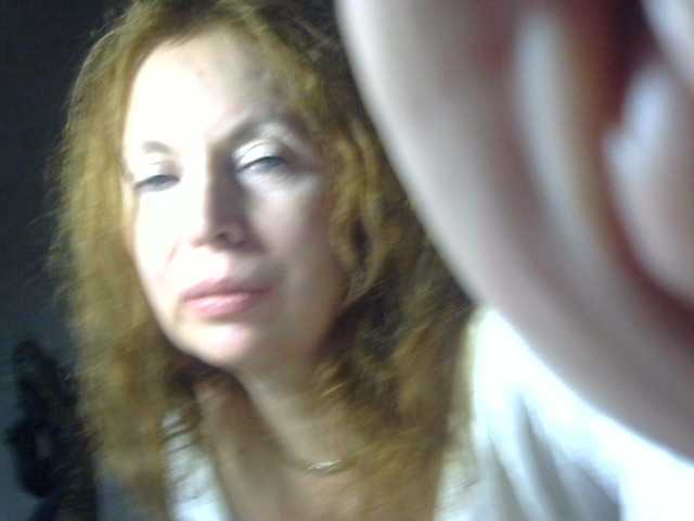модель Daniella854