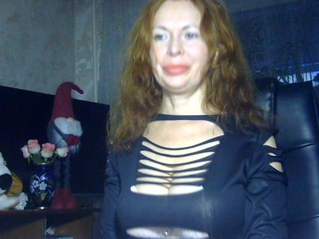 модель Daniella854