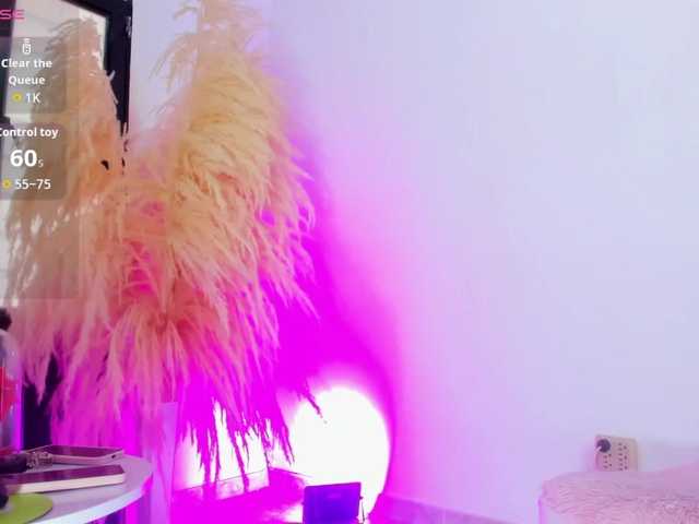 greicyass's BongaCams show and profile