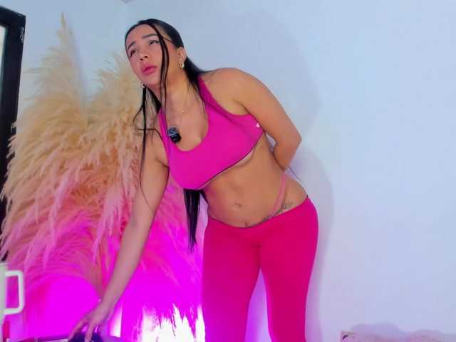 greicyass's BongaCams show and profile