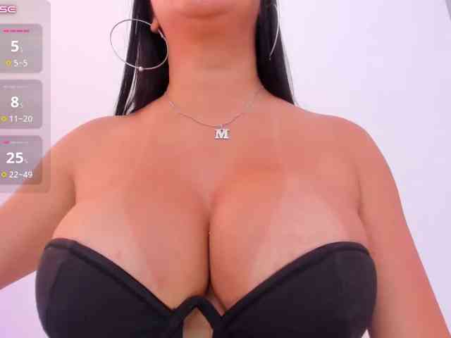 greicyass Live Webcam on BongaCams