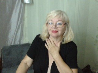 EvelynLoveShy Porn Show
