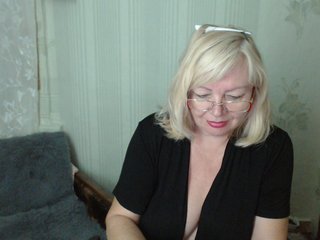 EvelynLoveShy