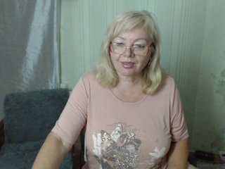EvelynLoveShy