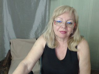 EvelynLoveShy