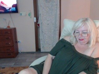 EvelynLoveShy Porn Show