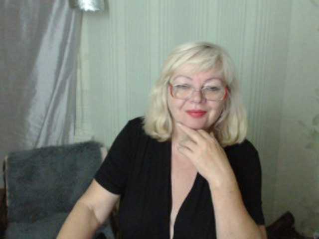 EvelynLoveShy