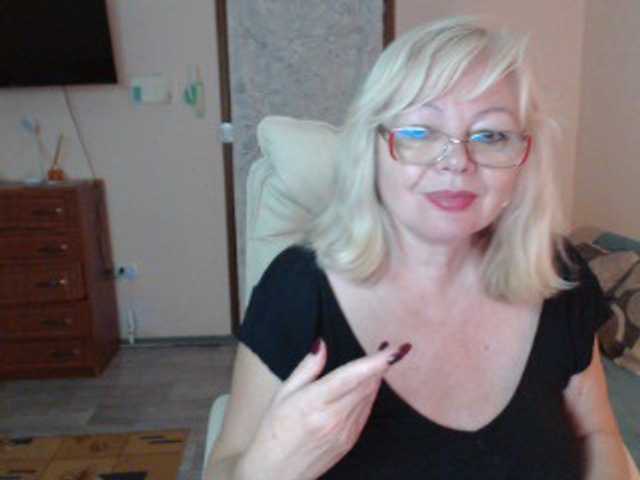 EvelynLoveShy