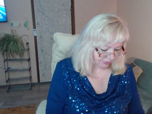 EvelynLoveShy