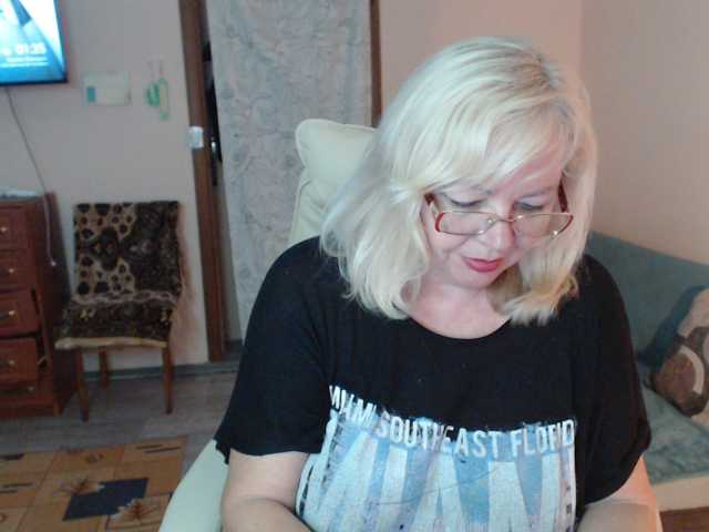 BarbaraBlondy live cam on BongaCams