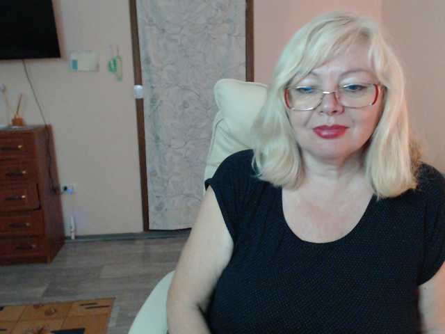 EvelynLoveShy