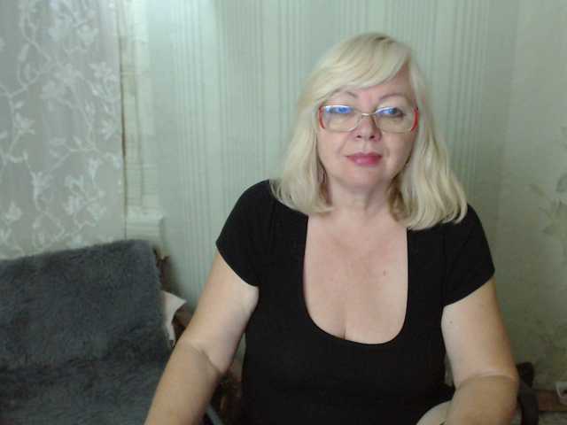 EvelynLoveShy
