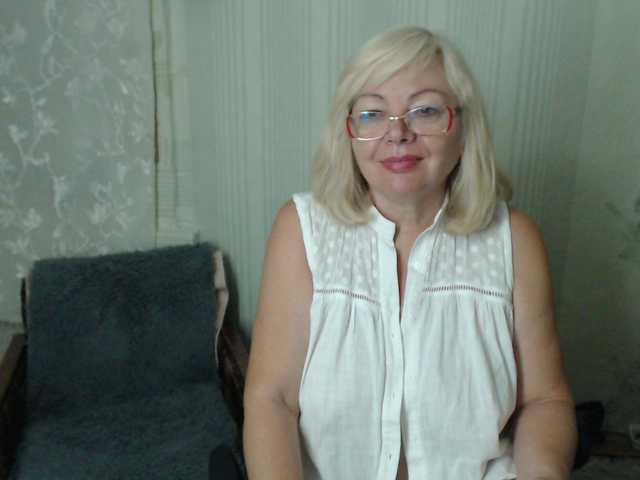 EvelynLoveShy
