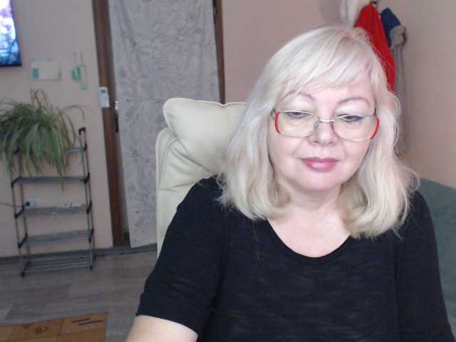 EvelynLoveShy