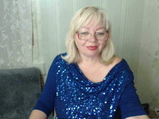 EvelynLoveShy