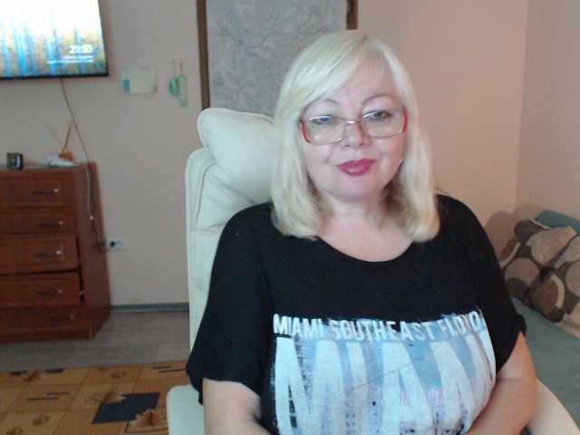 EvelynLoveShy