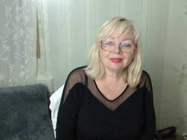 EvelynLoveShy