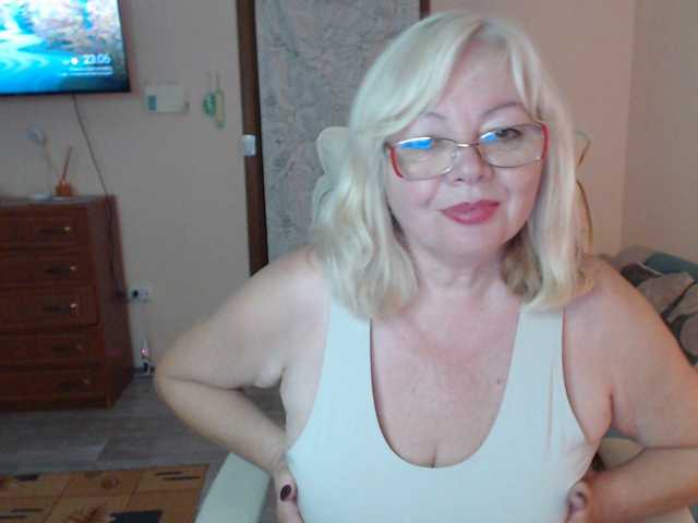 BarbaraBlondy live cam on BongaCams