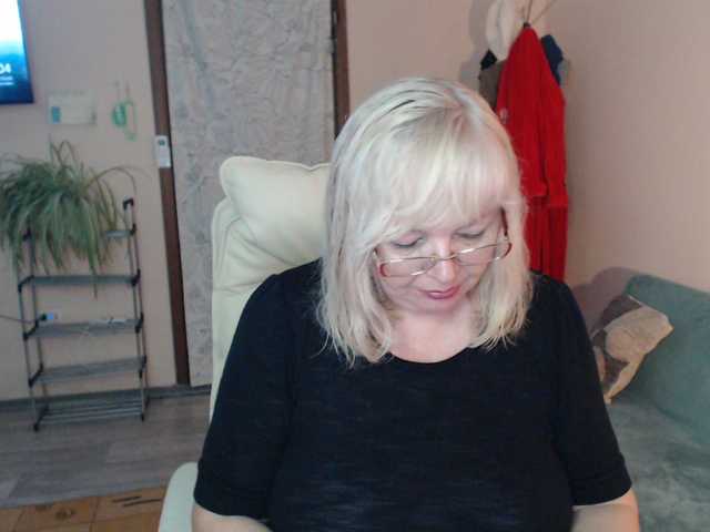 EvelynLoveShy