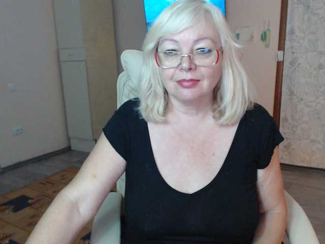 EvelynLoveShy