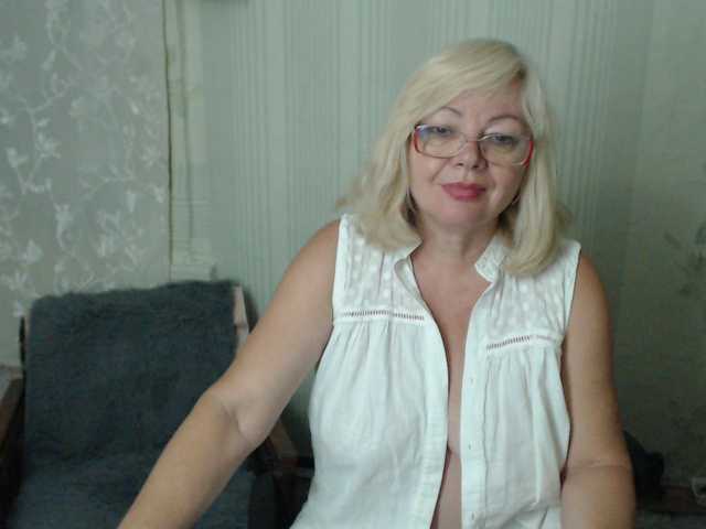 EvelynLoveShy