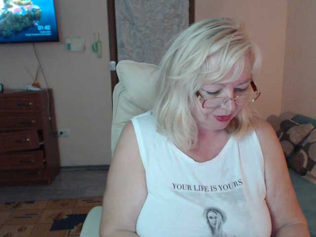 EvelynLoveShy