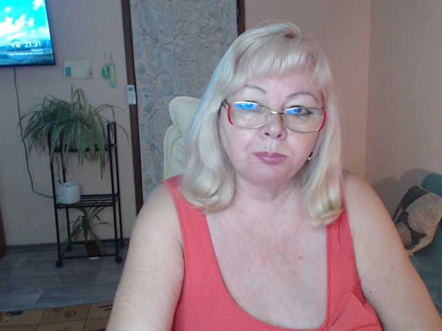 EvelynLoveShy
