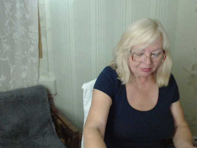 EvelynLoveShy
