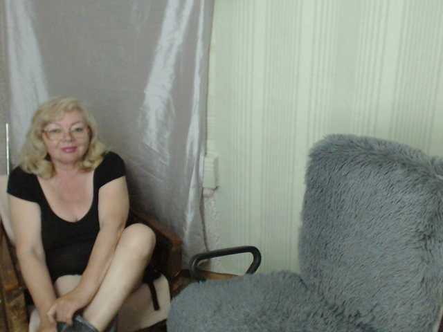 BarbaraBlondy live cam on BongaCams