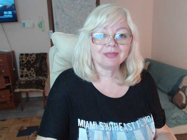 EvelynLoveShy