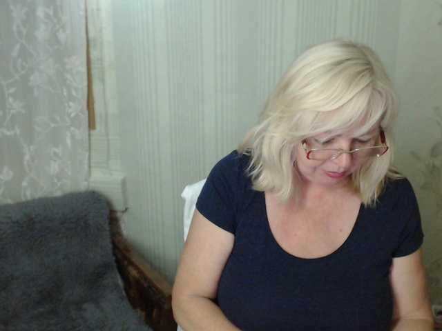 EvelynLoveShy