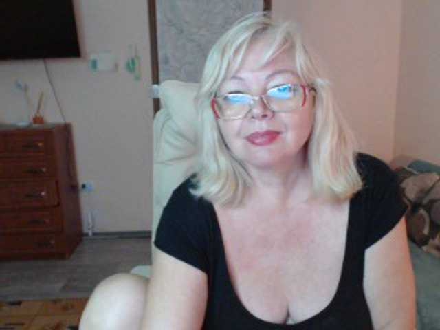EvelynLoveShy