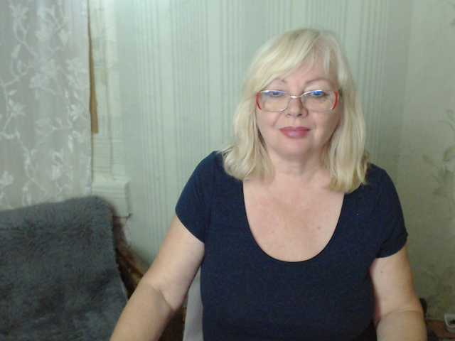 EvelynLoveShy