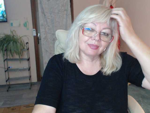 EvelynLoveShy