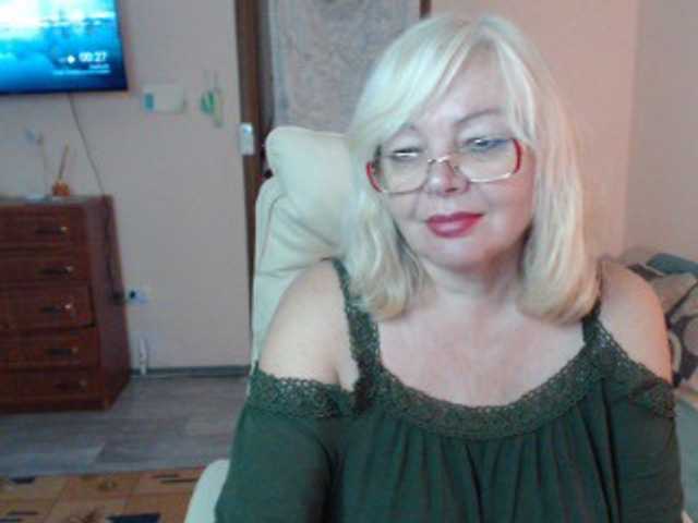 EvelynLoveShy