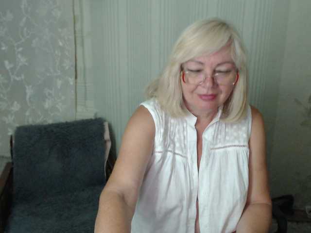 EvelynLoveShy